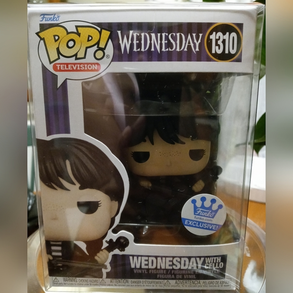 Wednesday 1310 Funko - Picture 6 of 6